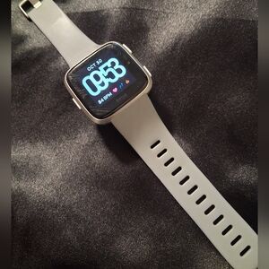Fitbit Health Tracker Smartwatch with Gray Band! No Charger.